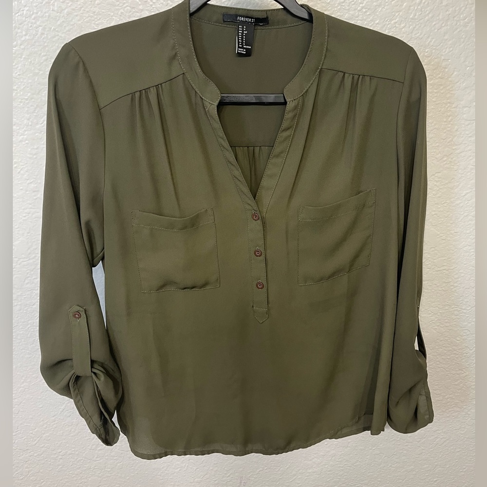 Forever 21 size small blouse